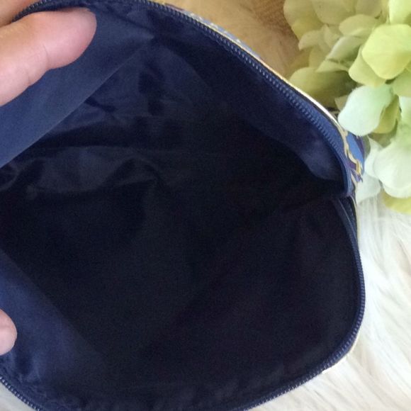 Beautiful NEW 💞EL makeup case - Picture 5 of 8